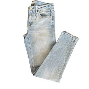 Zara Light Wash Skinny Jeans size 6 Denim